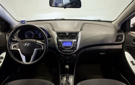 Hyundai Solaris II рестайлинг, 2012 год, 940 000 рублей, 19 фотография
