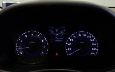 Hyundai Solaris II рестайлинг, 2012 год, 940 000 рублей, 21 фотография