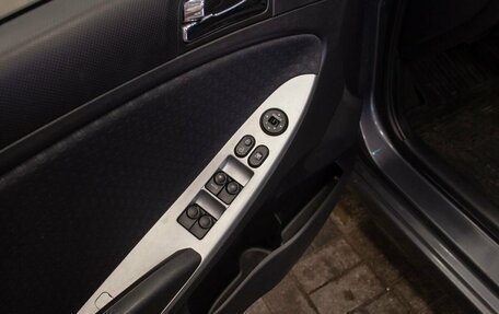 Hyundai Solaris II рестайлинг, 2012 год, 940 000 рублей, 32 фотография