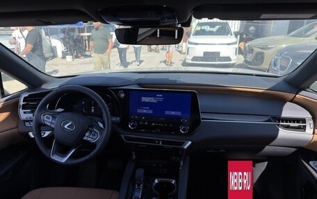 Lexus RX IV рестайлинг, 2026 год, 8 240 000 рублей, 6 фотография