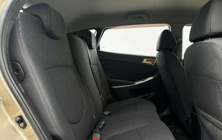 Hyundai Solaris II рестайлинг, 2013 год, 998 000 рублей, 11 фотография