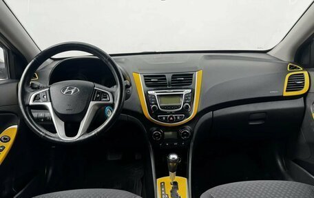 Hyundai Solaris II рестайлинг, 2013 год, 998 000 рублей, 9 фотография