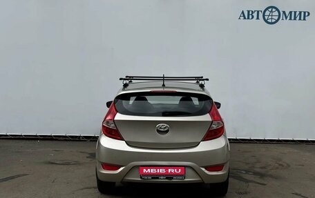 Hyundai Solaris II рестайлинг, 2013 год, 998 000 рублей, 6 фотография