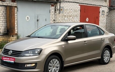 Volkswagen Polo VI (EU Market), 2015 год, 970 000 рублей, 2 фотография