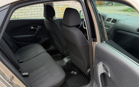 Volkswagen Polo VI (EU Market), 2015 год, 970 000 рублей, 6 фотография
