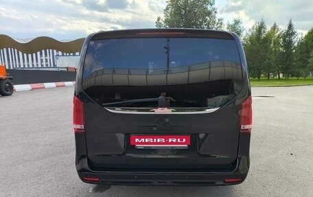Mercedes-Benz V-Класс, 2022 год, 8 400 000 рублей, 2 фотография