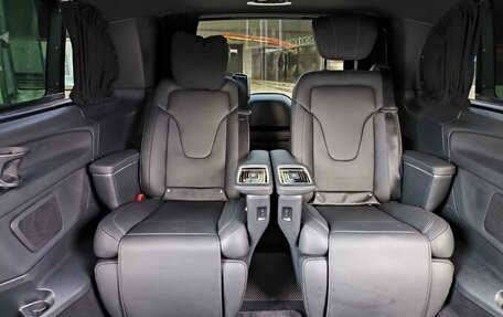 Mercedes-Benz V-Класс, 2022 год, 8 400 000 рублей, 14 фотография