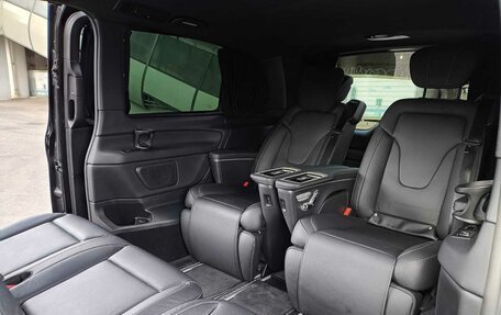 Mercedes-Benz V-Класс, 2022 год, 8 400 000 рублей, 12 фотография