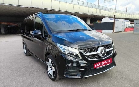 Mercedes-Benz V-Класс, 2022 год, 8 400 000 рублей, 6 фотография