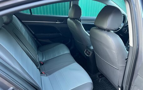 Hyundai Elantra VI рестайлинг, 2018 год, 1 400 000 рублей, 8 фотография