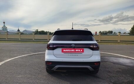 Volkswagen T-Cross I, 2021 год, 1 750 000 рублей, 5 фотография