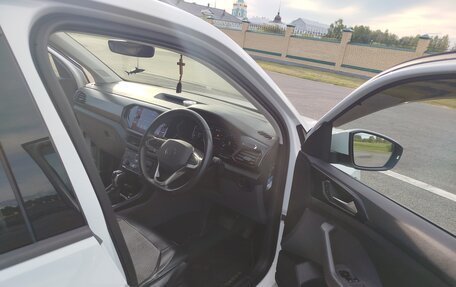 Volkswagen T-Cross I, 2021 год, 1 750 000 рублей, 16 фотография