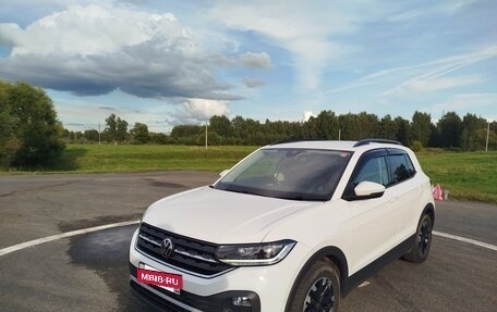 Volkswagen T-Cross I, 2021 год, 1 750 000 рублей, 21 фотография
