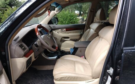 Toyota Land Cruiser Prado 120 рестайлинг, 2007 год, 2 100 000 рублей, 16 фотография