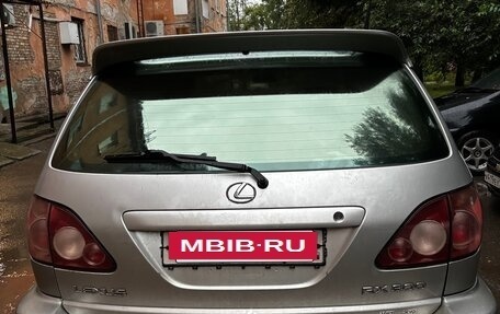 Toyota Harrier, 1999 год, 900 000 рублей, 7 фотография
