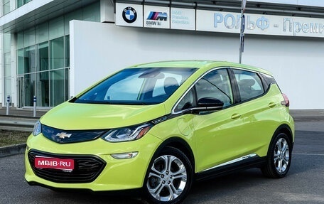 Chevrolet Bolt, 2018 год, 2 450 000 рублей, 1 фотография