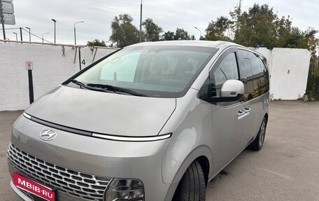 Hyundai Staria, 2023 год, 5 500 000 рублей, 1 фотография