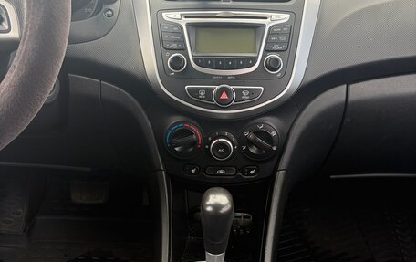 Hyundai Solaris II рестайлинг, 2013 год, 730 000 рублей, 6 фотография