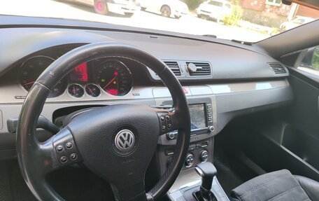 Volkswagen Passat B6, 2005 год, 630 000 рублей, 2 фотография