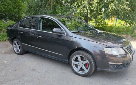 Volkswagen Passat B6, 2005 год, 630 000 рублей, 5 фотография