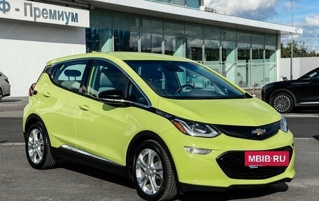 Chevrolet Bolt, 2018 год, 2 450 000 рублей, 3 фотография