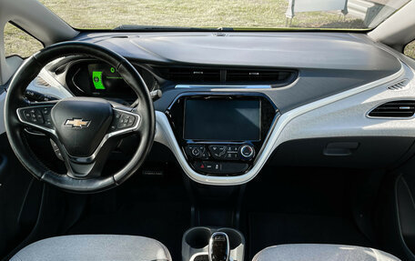 Chevrolet Bolt, 2018 год, 2 450 000 рублей, 12 фотография