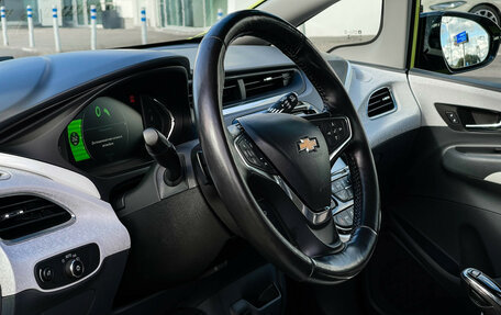 Chevrolet Bolt, 2018 год, 2 450 000 рублей, 13 фотография