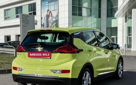 Chevrolet Bolt, 2018 год, 2 450 000 рублей, 5 фотография