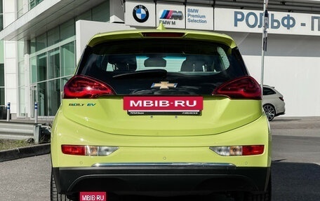 Chevrolet Bolt, 2018 год, 2 450 000 рублей, 6 фотография