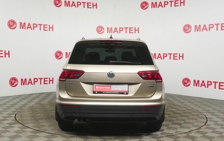 Volkswagen Tiguan II, 2018 год, 2 795 000 рублей, 6 фотография