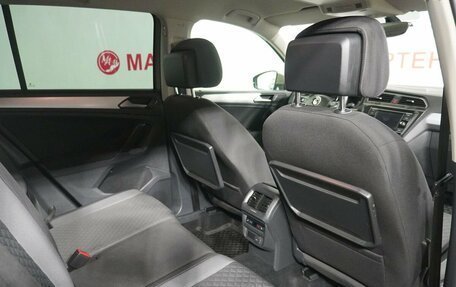 Volkswagen Tiguan II, 2018 год, 2 795 000 рублей, 11 фотография
