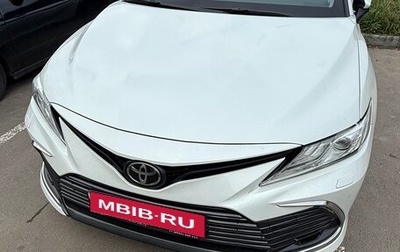Toyota Camry, 2021 год, 3 350 000 рублей, 1 фотография