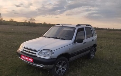 Chevrolet Niva I рестайлинг, 2004 год, 300 000 рублей, 1 фотография