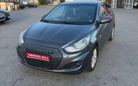 Hyundai Solaris II рестайлинг, 2011 год, 530 000 рублей, 1 фотография