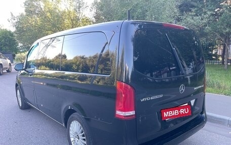 Mercedes-Benz V-Класс, 2015 год, 2 990 000 рублей, 4 фотография