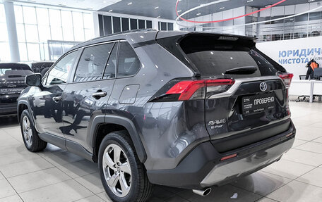 Toyota RAV4, 2020 год, 3 750 000 рублей, 11 фотография