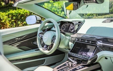 Aston Martin Vanquish, 2026 год, 71 999 976 рублей, 5 фотография