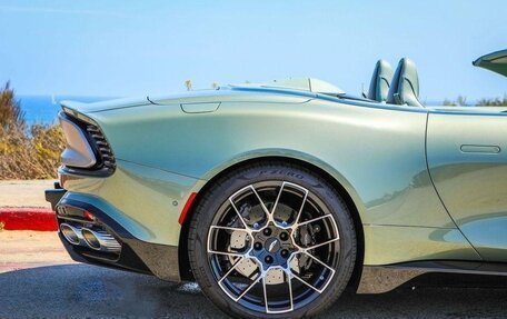 Aston Martin Vanquish, 2026 год, 71 999 976 рублей, 22 фотография