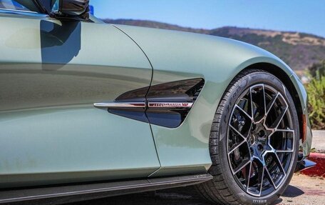 Aston Martin Vanquish, 2026 год, 71 999 976 рублей, 24 фотография