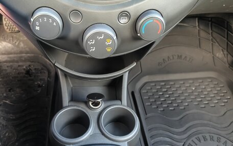 Chevrolet Spark III, 2010 год, 639 000 рублей, 34 фотография