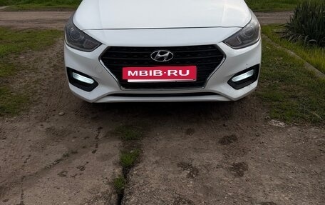 Hyundai Solaris II рестайлинг, 2017 год, 830 000 рублей, 6 фотография