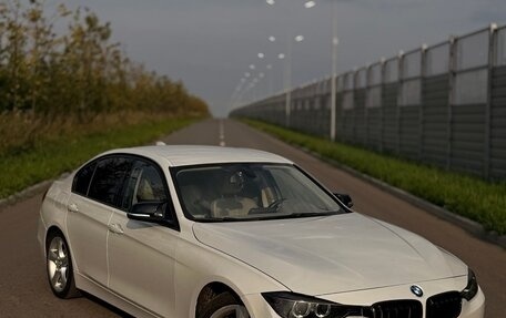 BMW 3 серия, 2012 год, 1 590 000 рублей, 3 фотография