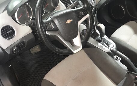 Chevrolet Cruze II, 2011 год, 530 000 рублей, 13 фотография