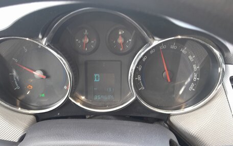 Chevrolet Cruze II, 2011 год, 530 000 рублей, 5 фотография