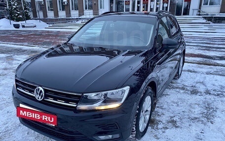 Volkswagen Tiguan II, 2017 год, 1 750 000 рублей, 2 фотография