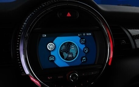 MINI Hatch, 2018 год, 2 853 041 рублей, 21 фотография