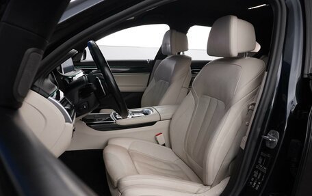 BMW 7 серия, 2017 год, 4 300 000 рублей, 10 фотография