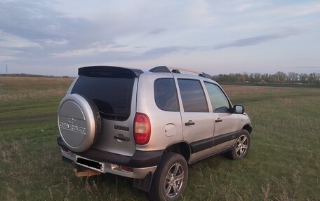 Chevrolet Niva I рестайлинг, 2004 год, 300 000 рублей, 4 фотография