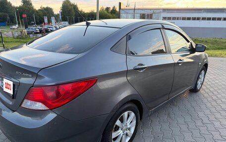 Hyundai Solaris II рестайлинг, 2011 год, 530 000 рублей, 3 фотография