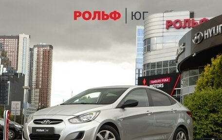 Hyundai Solaris II рестайлинг, 2011 год, 698 000 рублей, 1 фотография